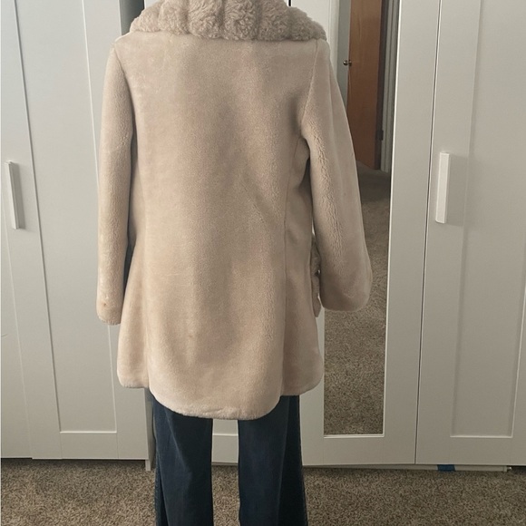Women's Faux Fur Trimmed Coat - Picture 3 of 7